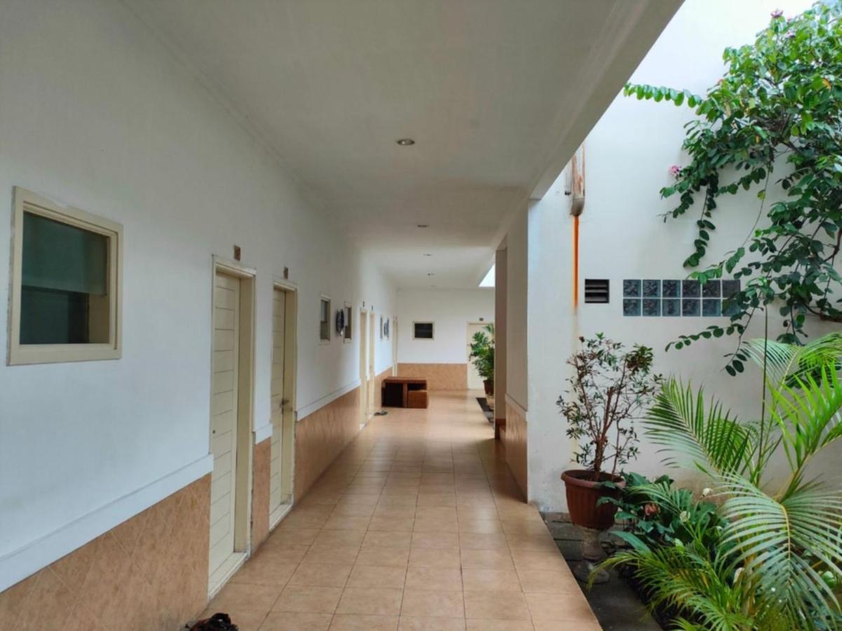 Hotel Roemah Moesi Medan Exterior foto