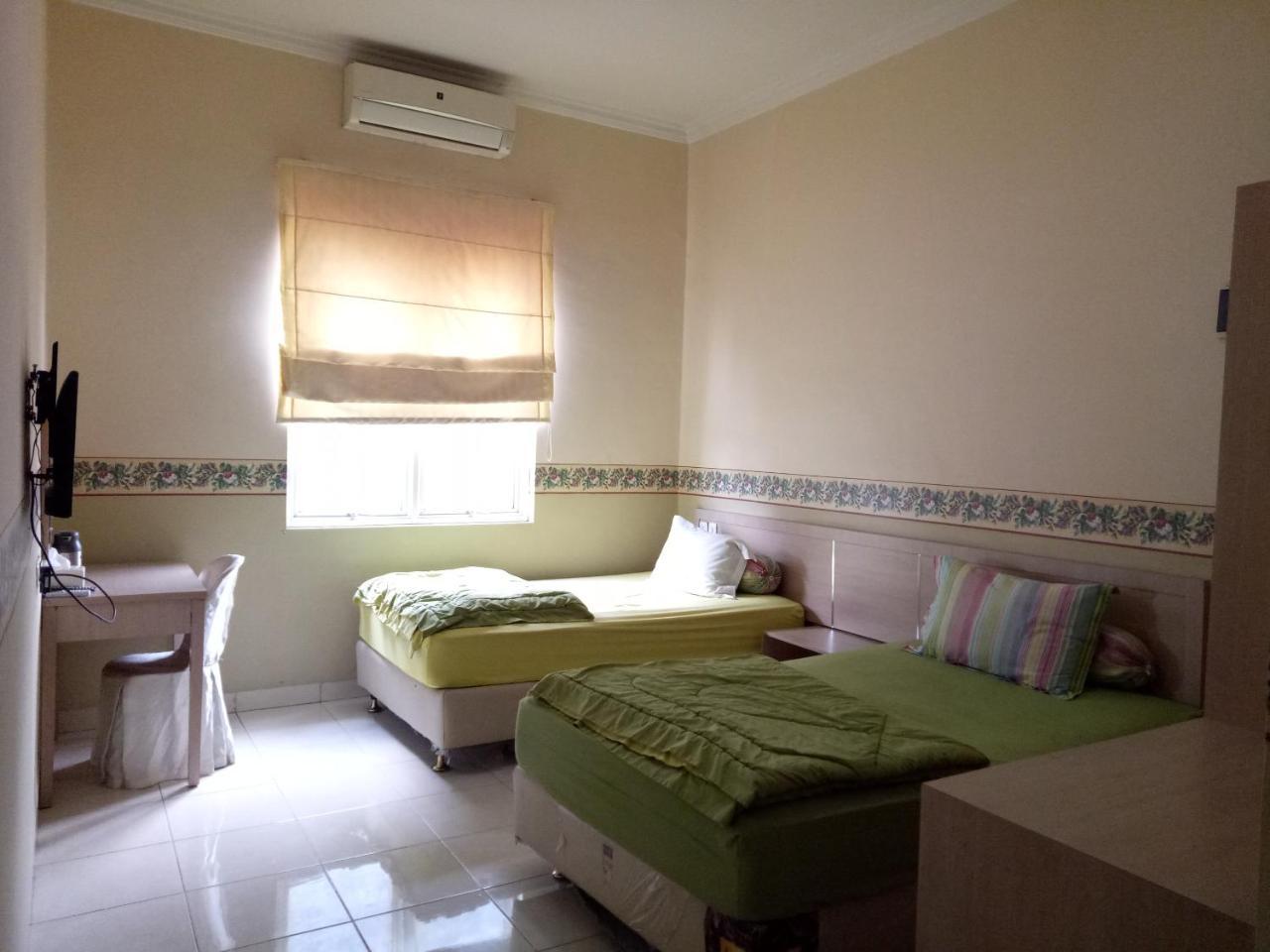 Hotel Roemah Moesi Medan Exterior foto